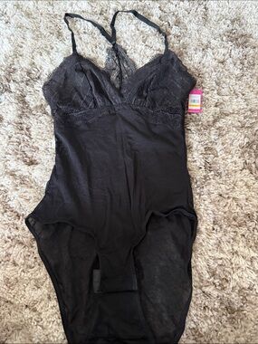 Vince Camuto Black Lace-Trim Bodysuit
